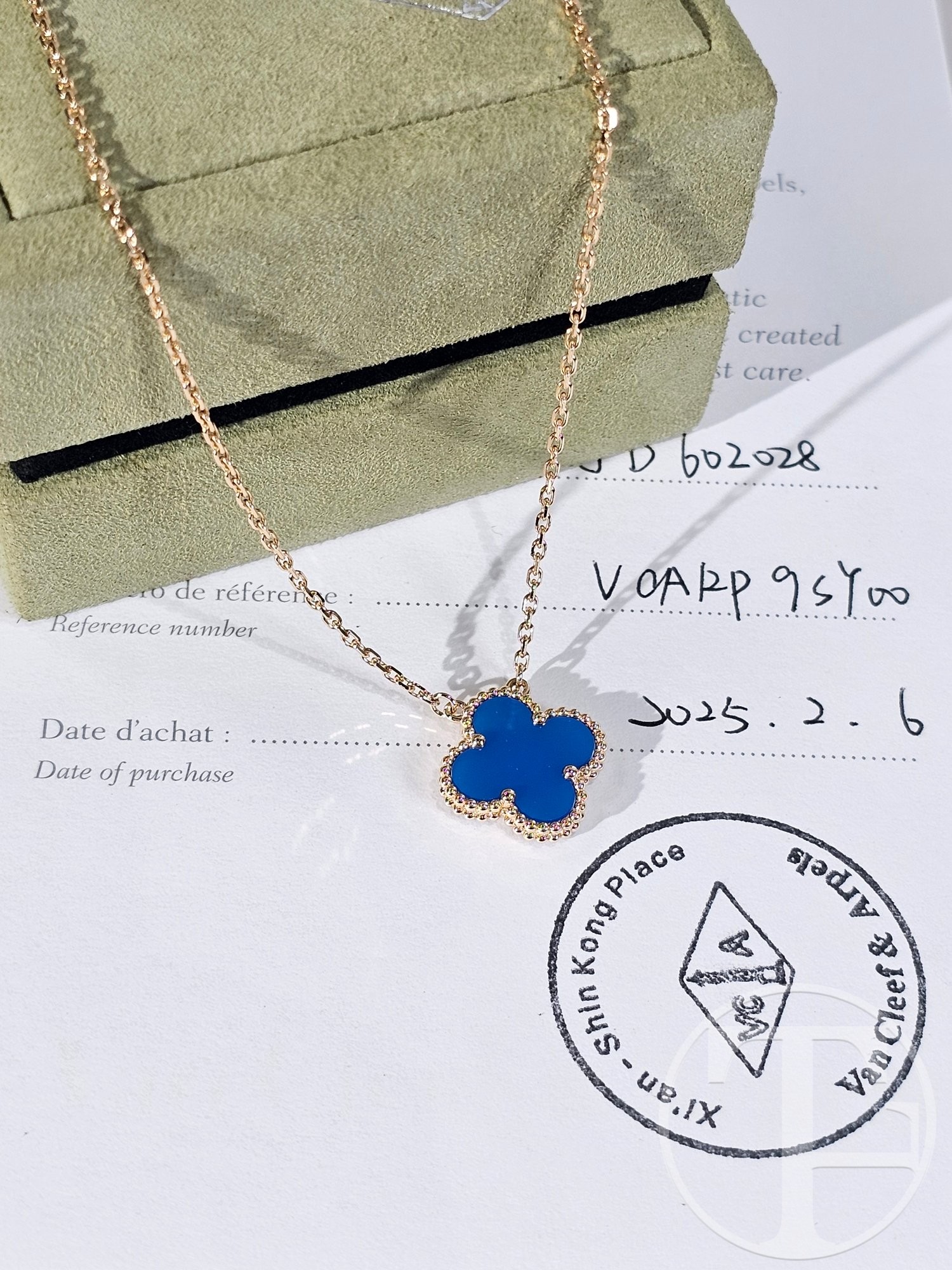 vca vintage alhambra blue agate pendant vca vintage alhambra blue agate pendant