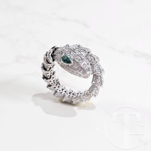 bvlgari serpenti diamond ring