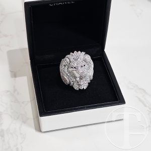 chanel lion diamond & pearl ring