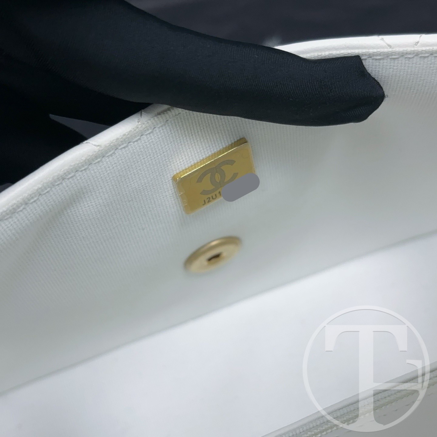 chanel white lambskin square flap bag 23c (2023) chanel white lambskin square flap bag 23c (2023)