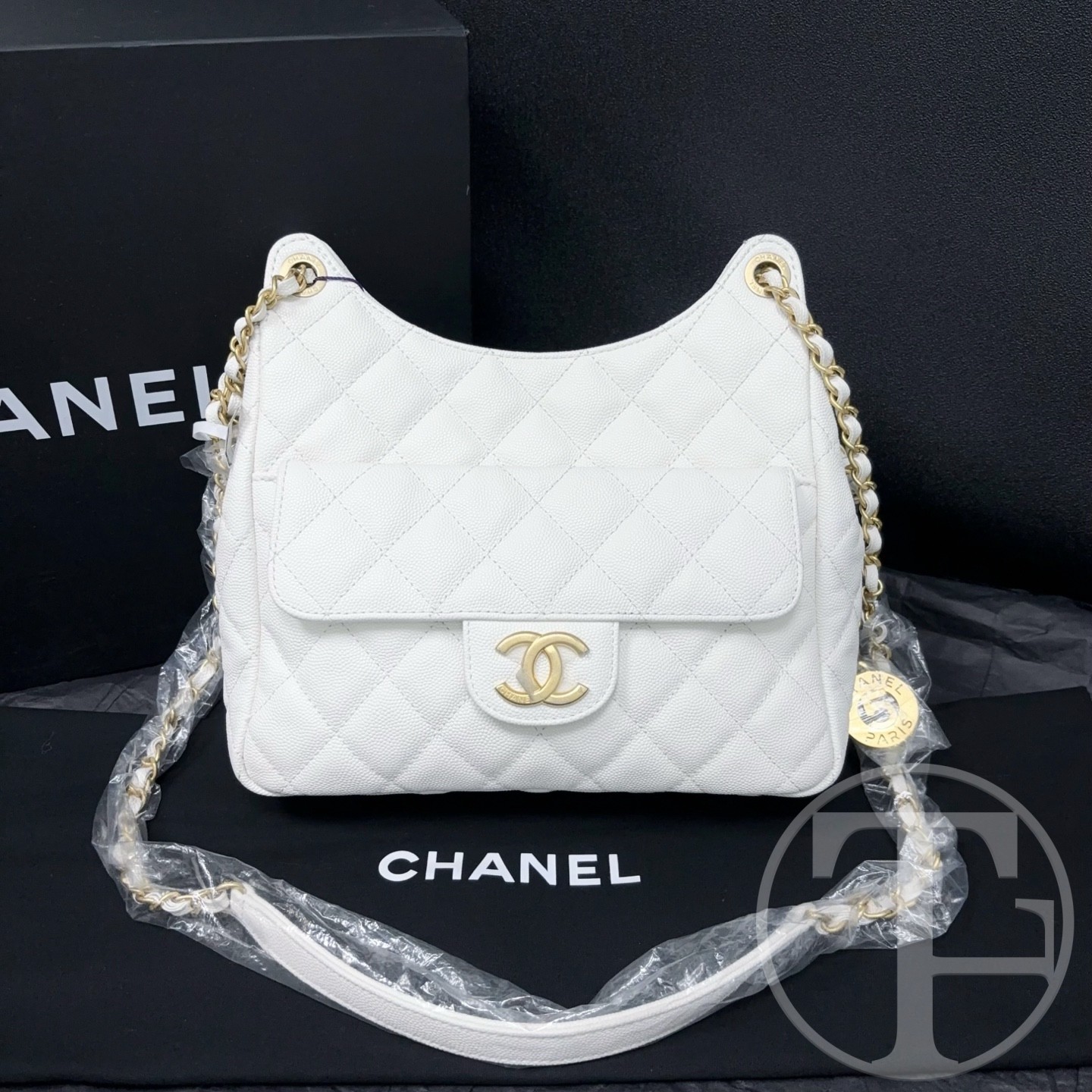 chanel white caviar leather hobo bag microchipped (22) with gold tone hardware chanel white caviar leather hobo bag microchipped (22) with gold tone hardware