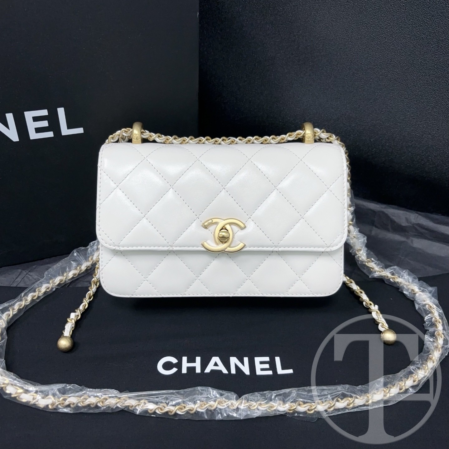 chanel 21 microchipped double gold ball adjustable chain flap bag chanel 21 microchipped double gold ball adjustable chain flap bag