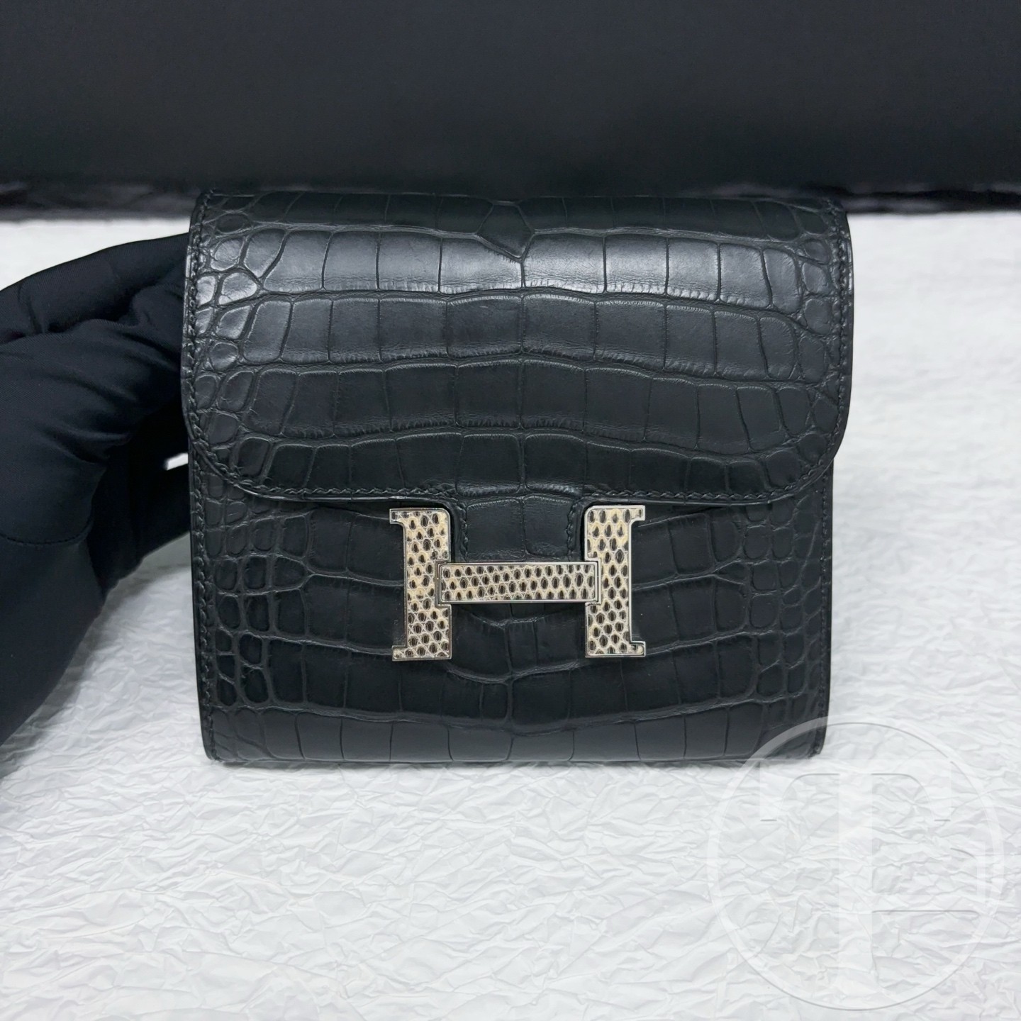 hermes 89 noir matte alligator constance slim wallet stamp d hermes 89 noir matte alligator constance slim wallet stamp d