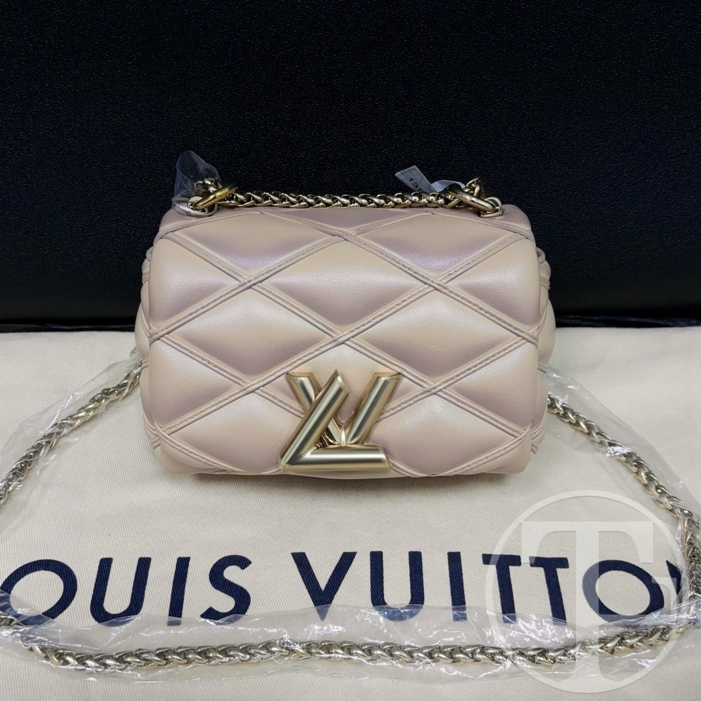 louis vuitton pico go 14 champagne pink microchip bag with gold hardware louis vuitton pico go 14 champagne pink microchip bag with gold hardware