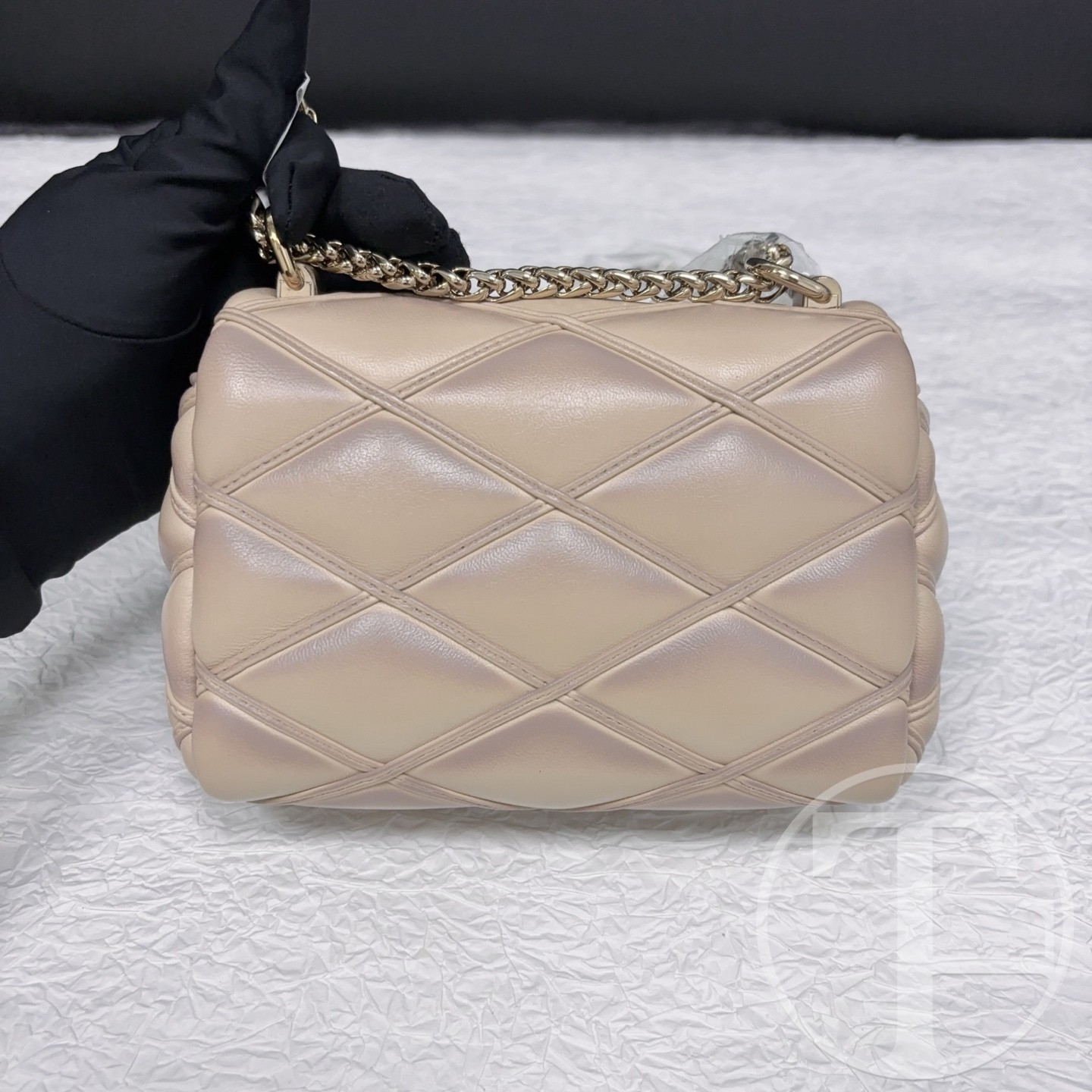 louis vuitton pico go 14 champagne pink microchip bag with gold hardware louis vuitton pico go 14 champagne pink microchip bag with gold hardware
