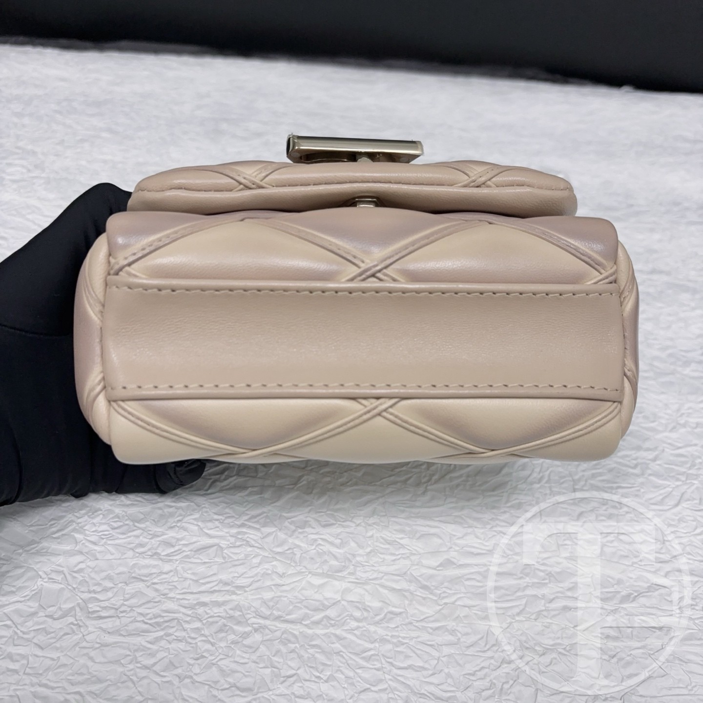 louis vuitton pico go 14 champagne pink microchip bag with gold hardware louis vuitton pico go 14 champagne pink microchip bag with gold hardware