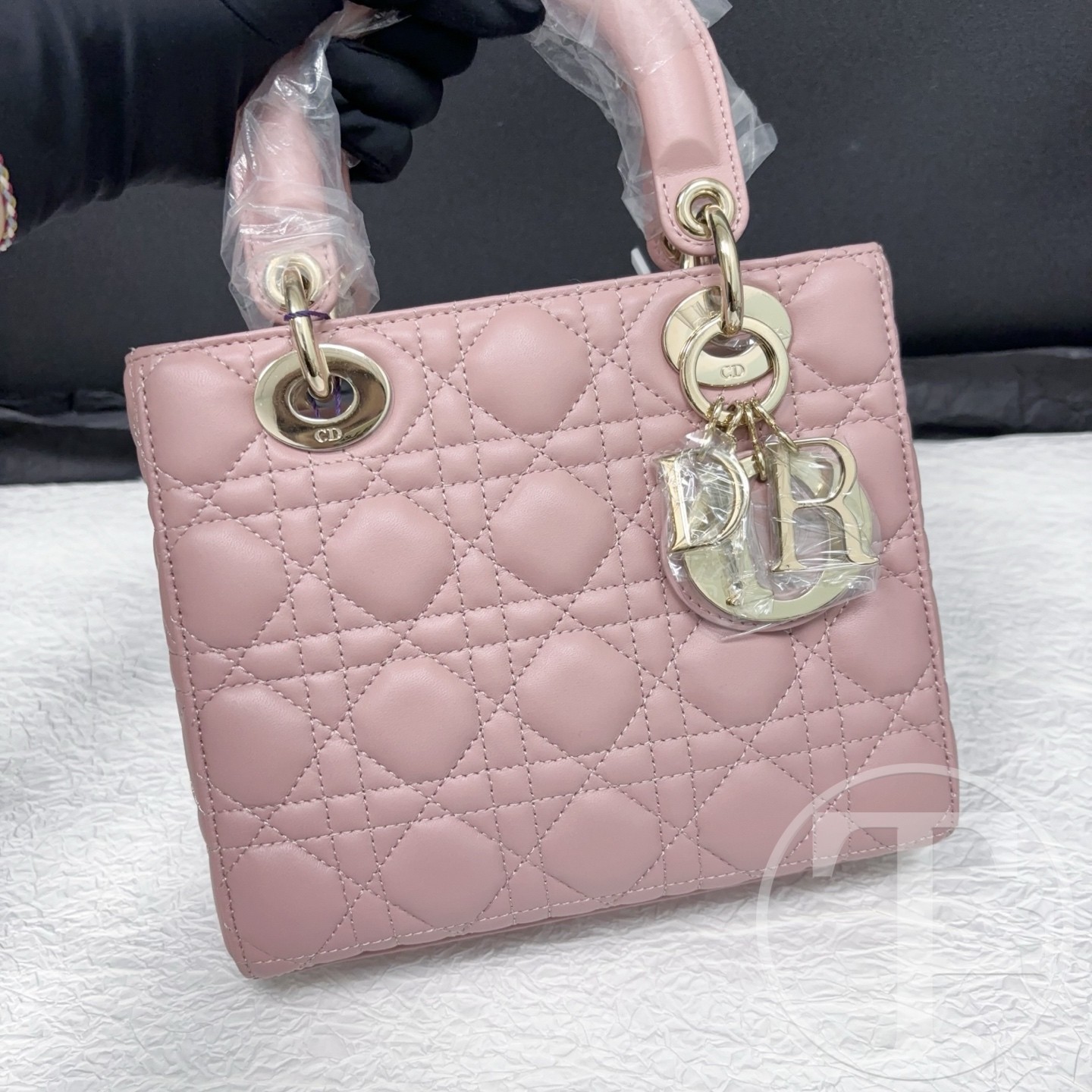 dior lady dior bag in pink lambskin with four compartments dior lady dior bag in pink lambskin with four compartments