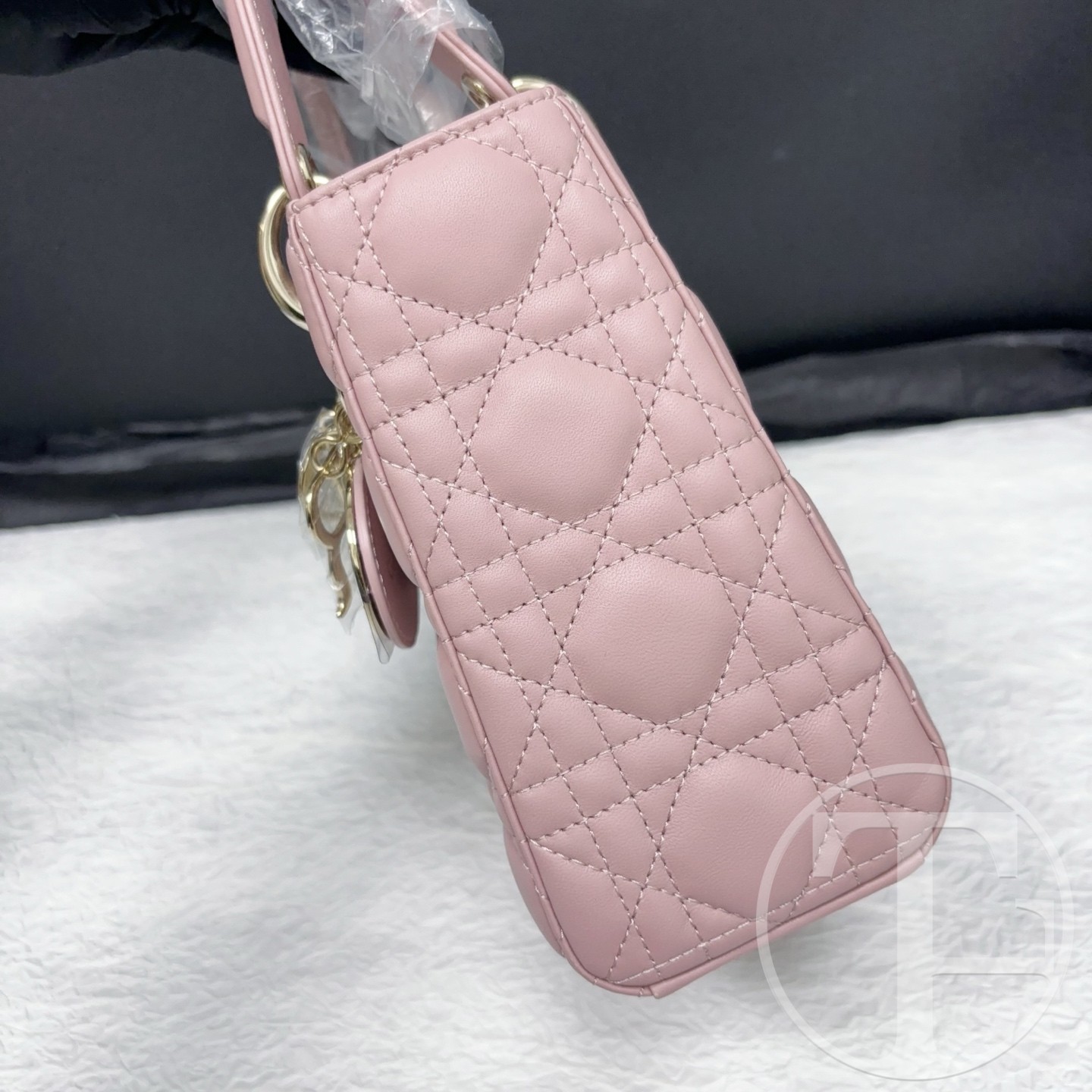 dior lady dior bag in pink lambskin with four compartments dior lady dior bag in pink lambskin with four compartments