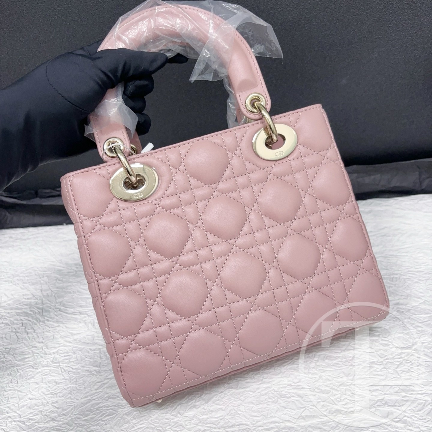 dior lady dior bag in pink lambskin with four compartments dior lady dior bag in pink lambskin with four compartments