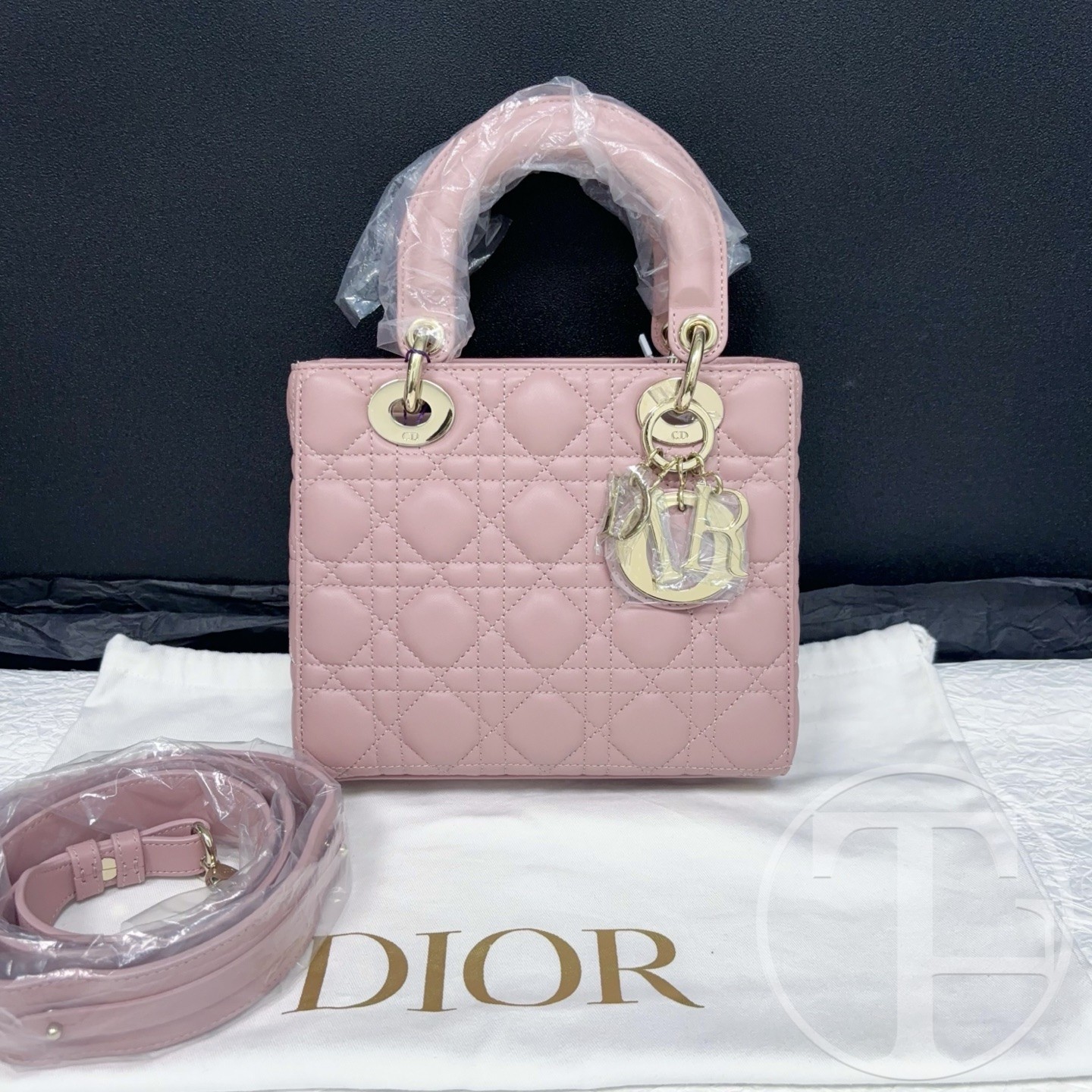dior lady dior bag in pink lambskin with four compartments dior lady dior bag in pink lambskin with four compartments