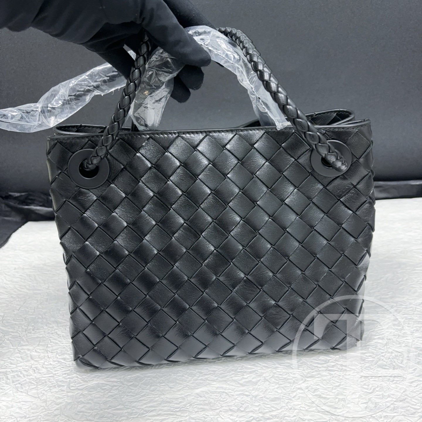 bottega veneta small andiamo intrecciato tote bag in black lambskin with gold tone hardware bottega veneta small andiamo intrecciato tote bag in black lambskin with gold tone hardware