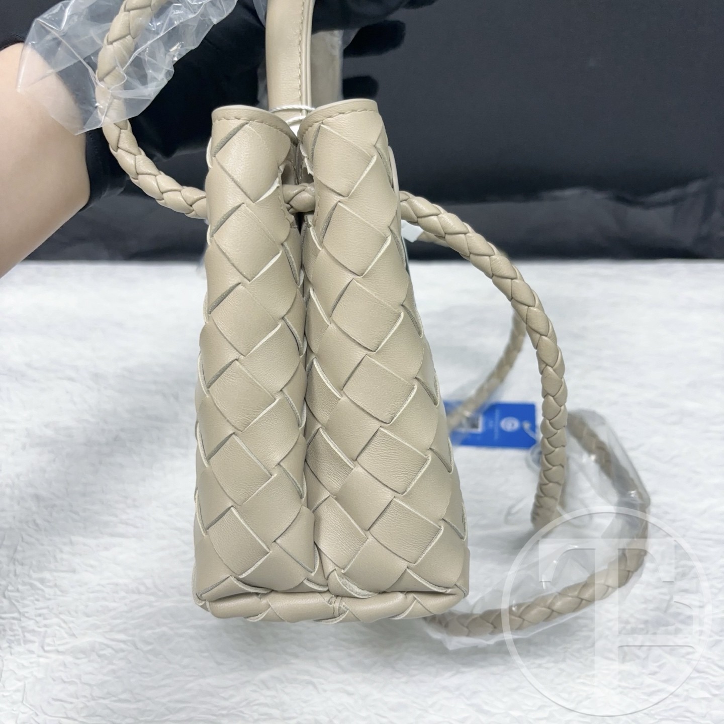 bottega veneta mini andiamo intrecciato bag in ecru lambskin with gold tone hardware bottega veneta mini andiamo intrecciato bag in ecru lambskin with gold tone hardware