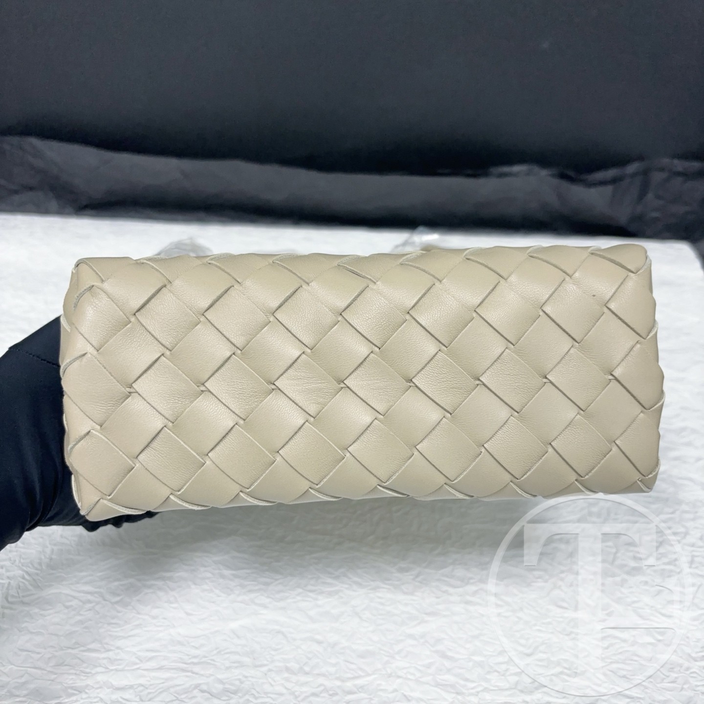 bottega veneta mini andiamo intrecciato bag in ecru lambskin with gold tone hardware bottega veneta mini andiamo intrecciato bag in ecru lambskin with gold tone hardware
