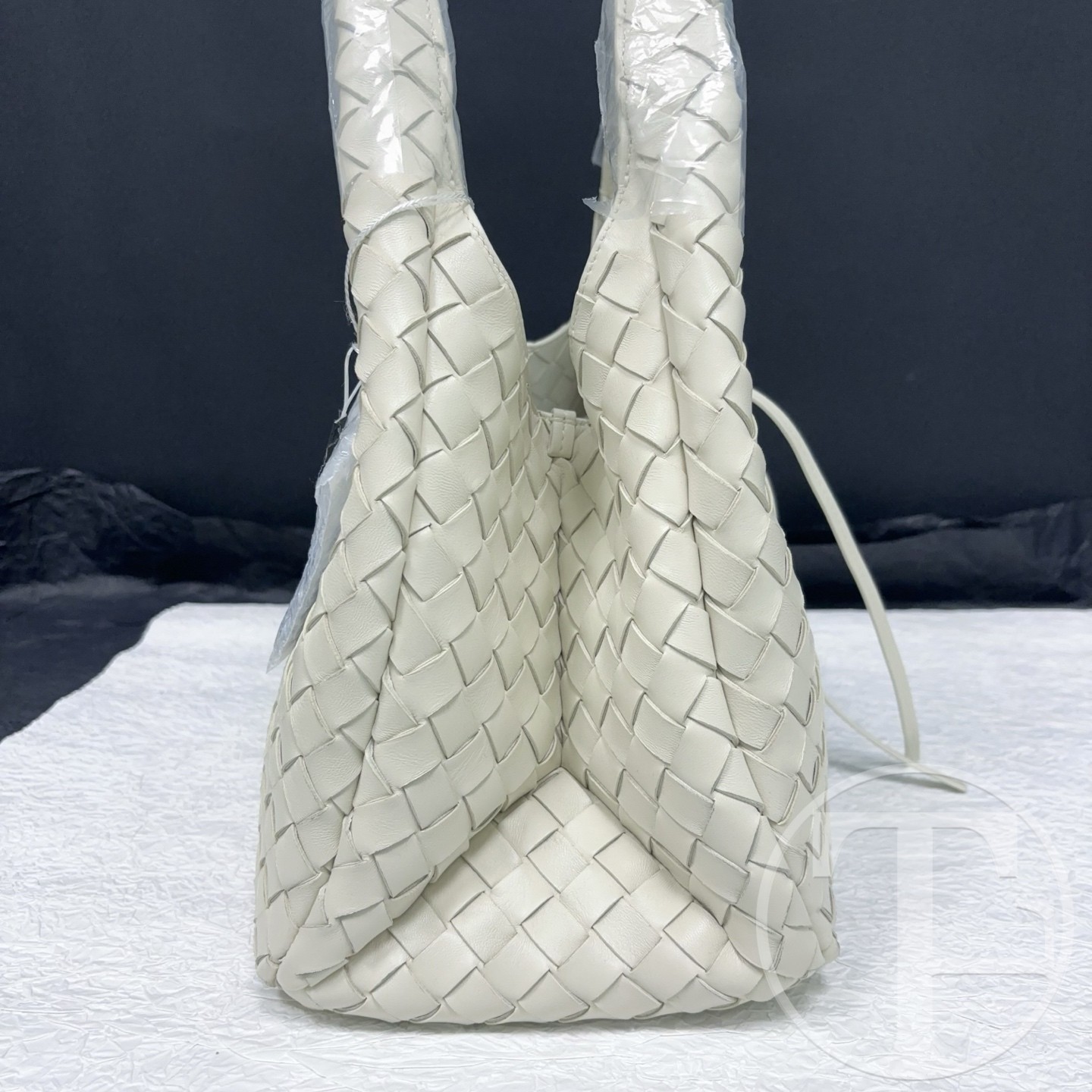 bottega veneta medium campana intrecciato bag in sea salt lambskin bottega veneta medium campana intrecciato bag in sea salt lambskin