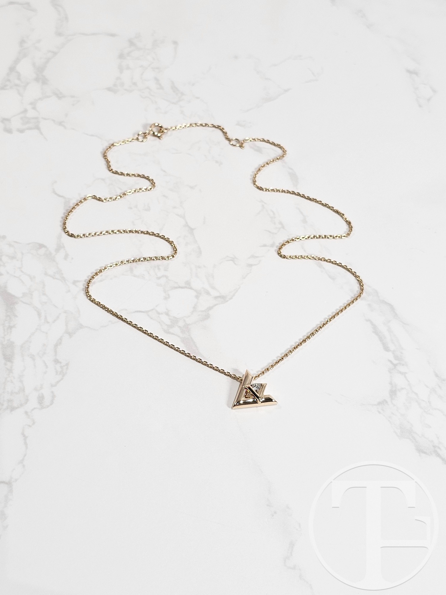 louis vuitton lv volt diamond necklace louis vuitton lv volt diamond necklace