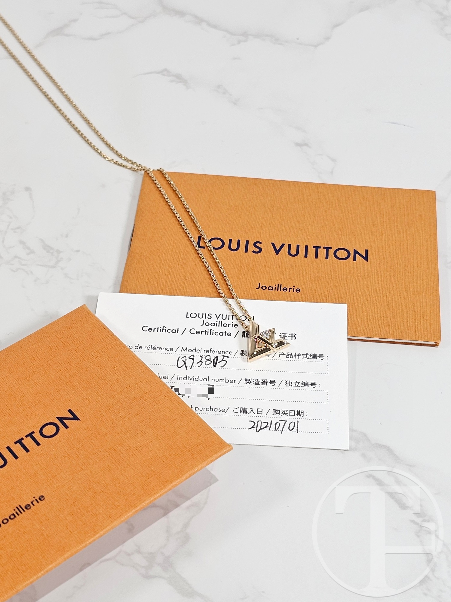 louis vuitton lv volt diamond necklace louis vuitton lv volt diamond necklace